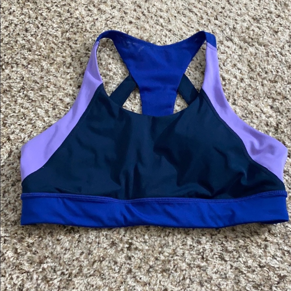 Sports bra